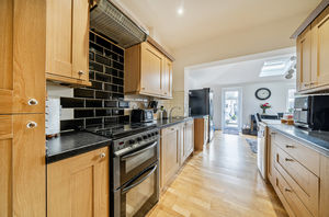 Kitchen breakfast room angle 4- click for photo gallery